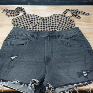 Nwot Highest Rise Mom Shorts sz 10 Distressed Raw hem